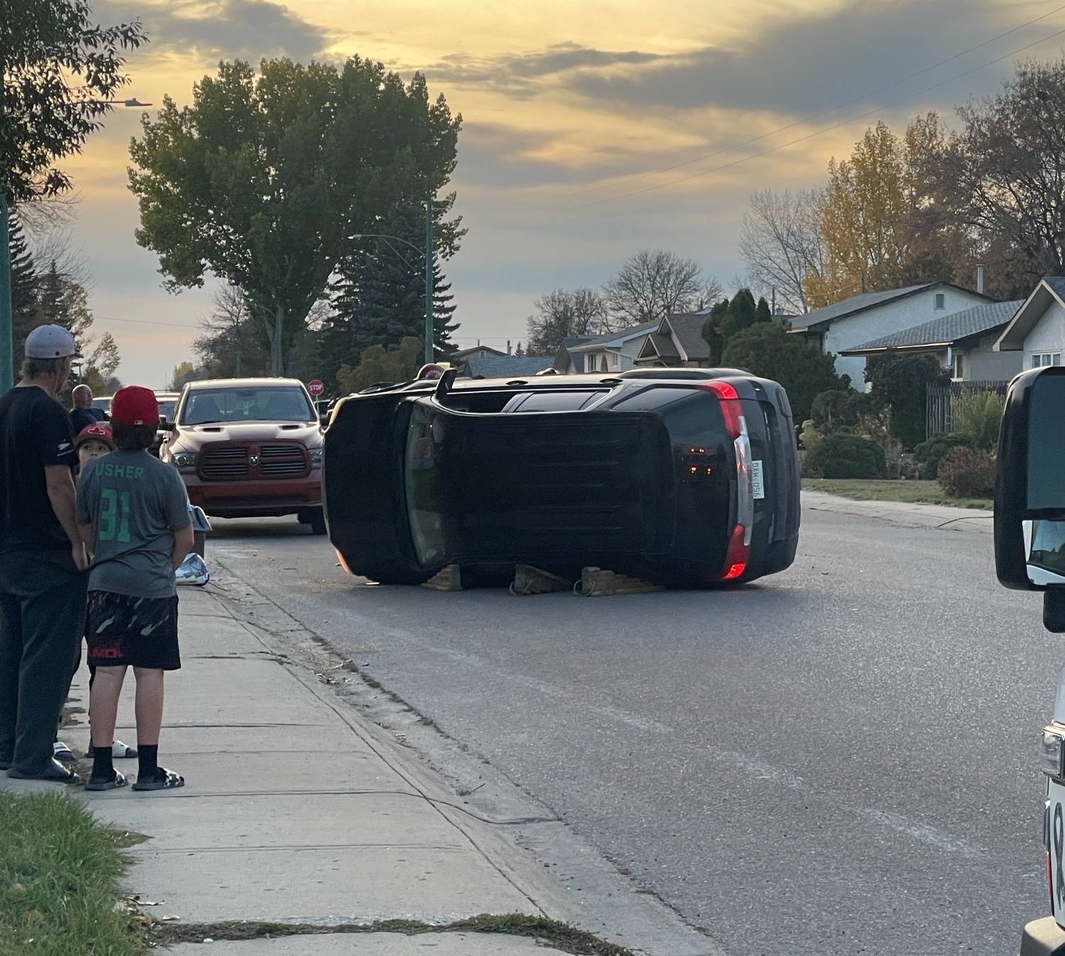 UPDATE Emergency crews respond to accident on Warner St. Local news